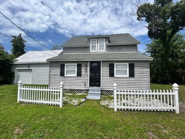 property at 1116 Michigan Ave