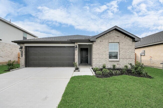 property at 5038 Balcolm Dr