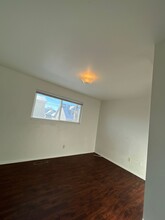 351 Park Creeke Ln, Unit B in South Salt Lake, UT - Building Photo - Building Photo