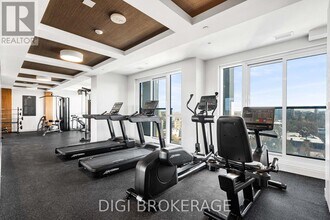 560 Rideau St in Ottawa, ON - Building Photo - Building Photo