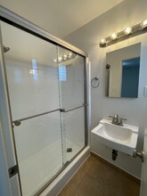 1122 S Clark Dr in Los Angeles, CA - Building Photo - Building Photo