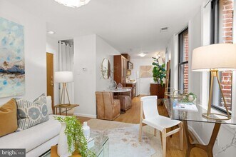 1842 California St NW, Unit 20B in Washington, DC - Foto de edificio - Building Photo