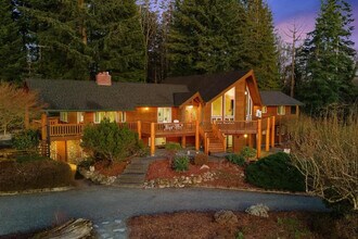 7755 Cully Ln in Sedro Woolley, WA - Building Photo - Building Photo
