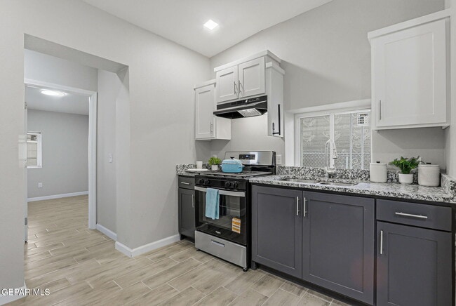 9207 Santa Rosalia Ct in El Paso, TX - Building Photo - Building Photo