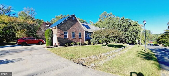 9008 Doris Dr in Fort Washington, MD - Building Photo - Building Photo