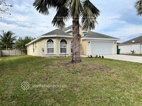 1835 SW Dalmatian Ave in Port St. Lucie, FL - Building Photo - Building Photo