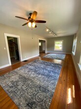 630 Moro St in Manhattan, KS - Building Photo - Building Photo