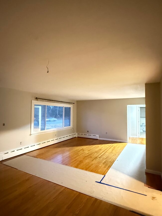 500 Metlars Ln in Piscataway, NJ - Building Photo - Building Photo