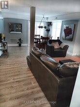 33 Madelaine Dr in Barrie, ON - Building Photo - Building Photo