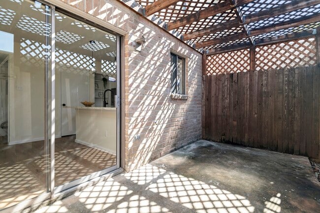 property at 2120 Wilcrest Dr