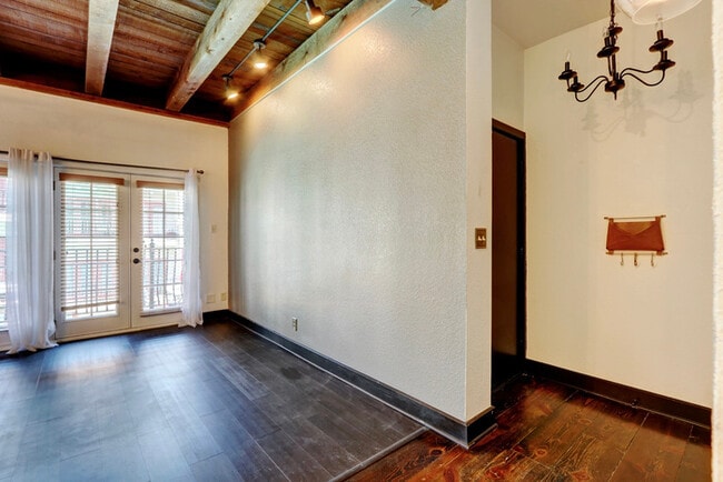 1111 W 46th St in Kansas City, MO - Building Photo - Building Photo