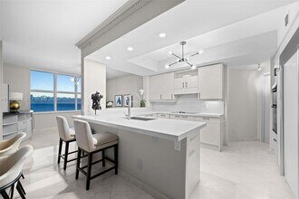 2100 N Ocean Blvd in Fort Lauderdale, FL - Building Photo - Building Photo