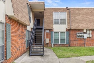 900 Mountain Creek Rd in Chattanooga, TN - Building Photo - Building Photo