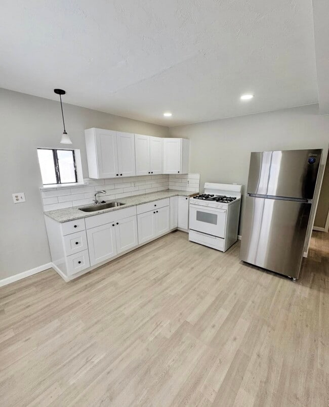 404 N Walnut St in Fountain, CO - Building Photo - Building Photo