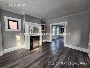 1381 E 93rd St in Cleveland, OH - Building Photo - Building Photo
