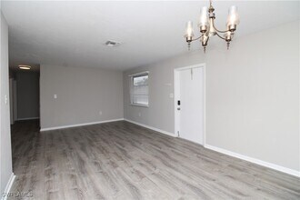 1184 Cherrystone Ct in Naples, FL - Building Photo - Building Photo