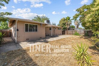 4053 Cornelia Way in North Highlands, CA - Building Photo - Building Photo
