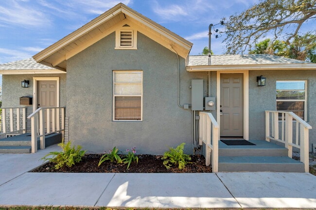 1811 Quincy St S in St. Petersburg, FL - Building Photo - Building Photo