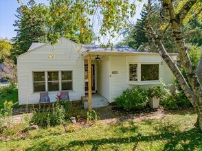 401 Merrill Crest Dr in Madison, WI - Building Photo - Building Photo