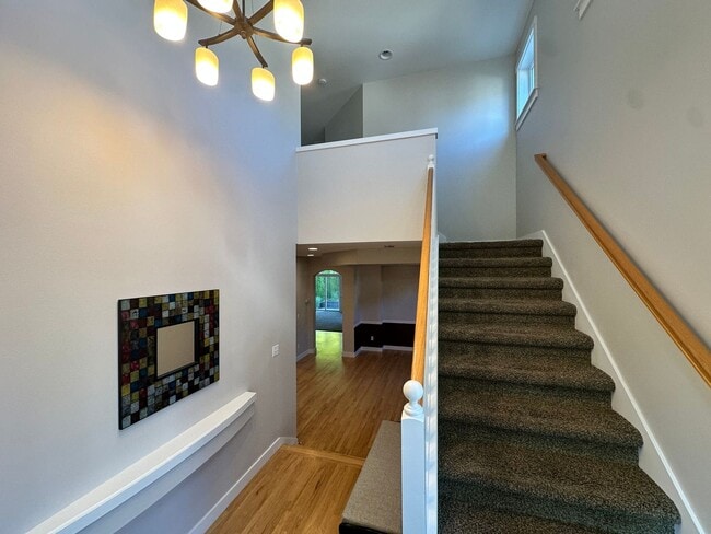 8622 NE 123rd Pl in Kirkland, WA - Building Photo - Building Photo