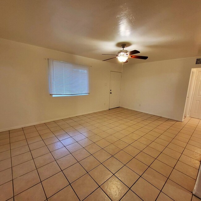 3302 E Oak St in Phoenix, AZ - Building Photo - Building Photo