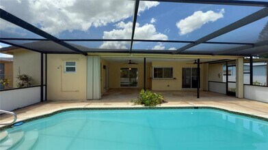 6957 NW 9th Ct in Margate, FL - Building Photo - Building Photo