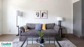 9235 W Russell Rd in Las Vegas, NV - Building Photo