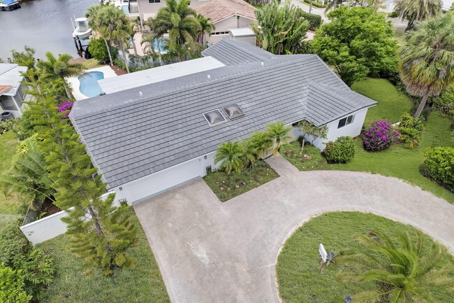 5591 NE 29th Ave in Fort Lauderdale, FL - Building Photo - Building Photo