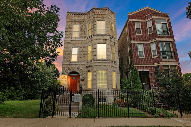 property at 4527 S St Lawrence Ave