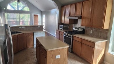 2714 Cedar Brook Dr in Garland, TX - Building Photo - Building Photo