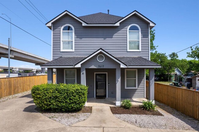 7617 Carver Ave in Austin, TX - Building Photo - Building Photo