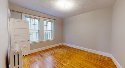 6 Forest St, Unit 3A in Cambridge, MA - Foto de edificio - Building Photo