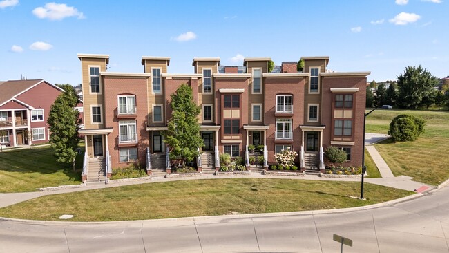 492 Bluestem Cir in West Des Moines, IA - Building Photo - Building Photo