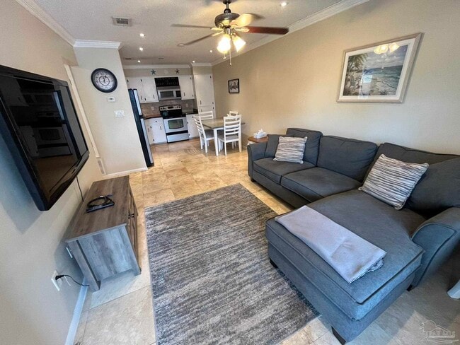 3208 Redwood Ln in Gulf Breeze, FL - Foto de edificio - Building Photo