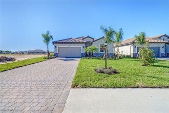 19665 Beechcrest Pl in Estero, FL - Building Photo - Building Photo