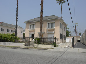 5291 De Longpr Ave in Los Angeles, CA - Building Photo - Building Photo