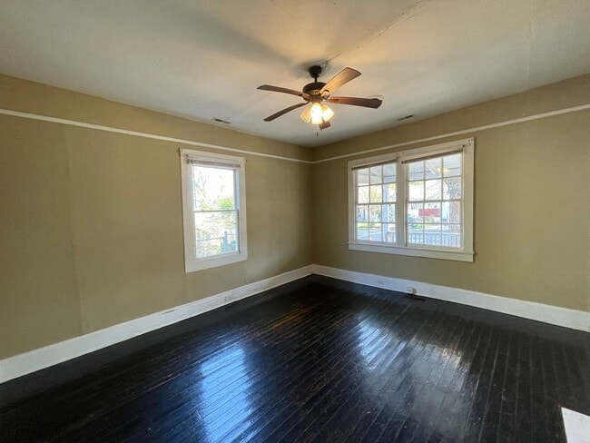 211 S Weldon St in Gastonia, NC - Building Photo - Building Photo