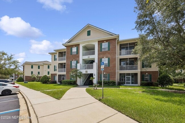property at 785 Oakleaf Plantation Pkwy