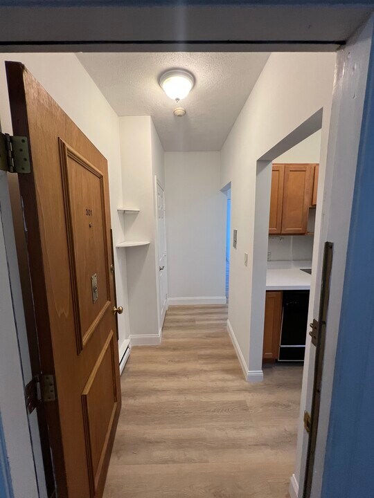 28 Edgerly Rd, Unit #301 in Boston, MA - Building Photo