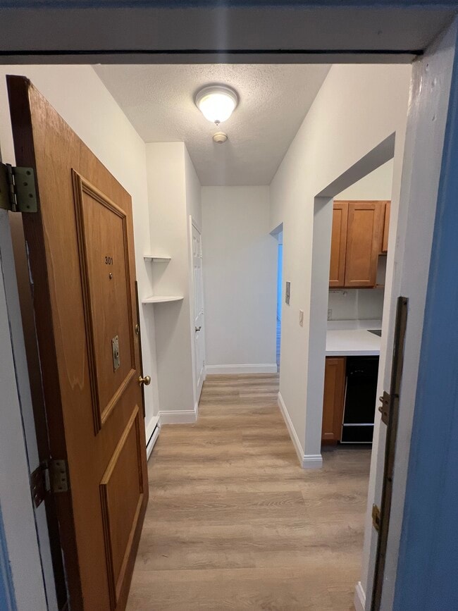 property at 28 Edgerly Rd