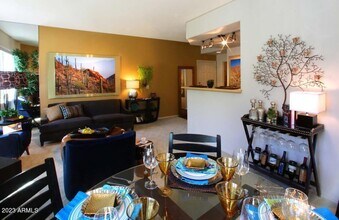 28575 N Black Cyn Hwy in Phoenix, AZ - Building Photo - Building Photo