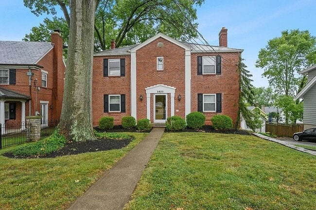 2822 Victoria Ave, Unit 4 in Cincinnati, OH - Building Photo - Building Photo