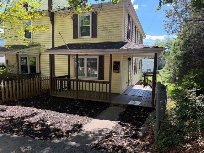 property at 840 Estes St