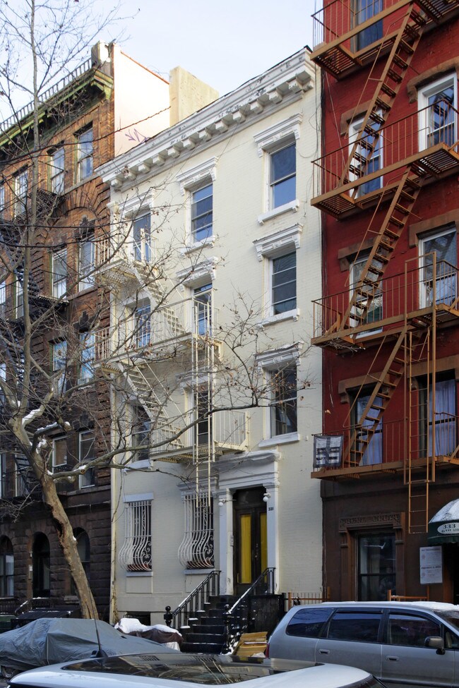 331 E 6th St in New York, NY - Building Photo - Building Photo