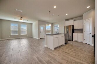 1016 Croxley Wy in Justin, TX - Building Photo - Building Photo