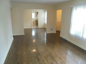 408 W Sunset Rd in Mount Prospect, IL - Building Photo - Building Photo