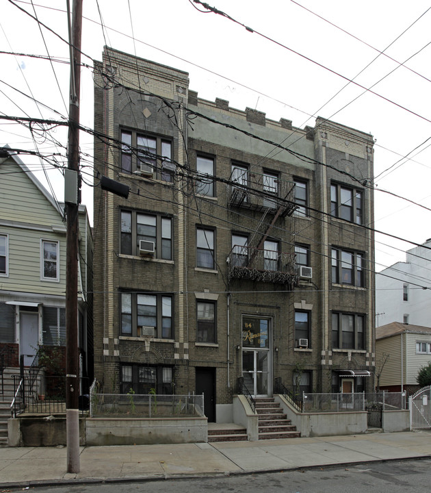 84-86 Romaine Ave in Jersey City, NJ - Building Photo