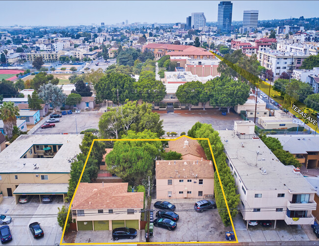 1314-1322 S Barrington Ave in Los Angeles, CA - Building Photo - Building Photo