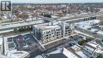120 Springvalley Crescent in Hamilton, ON - Building Photo