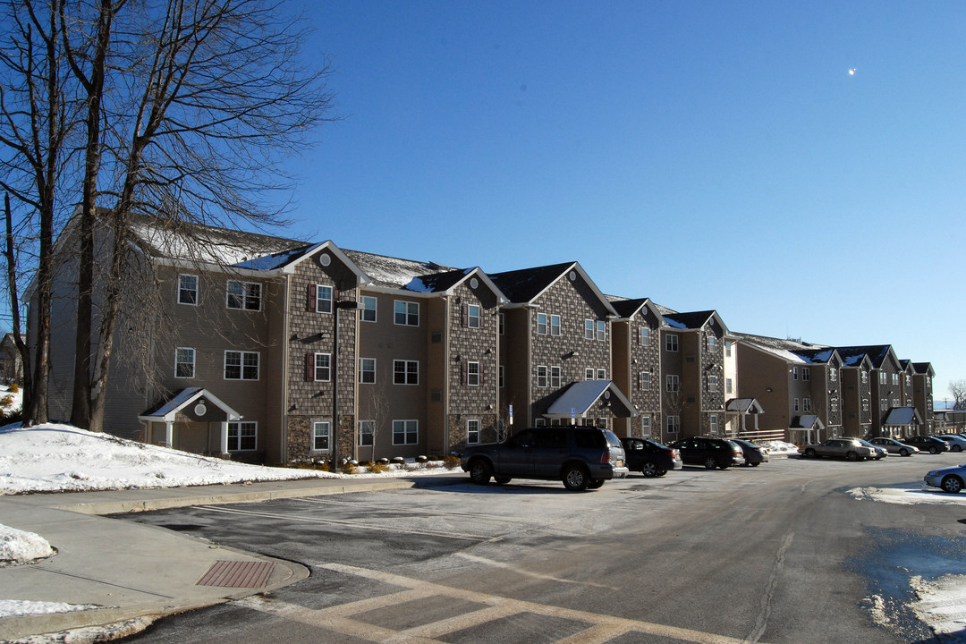 Sunrise Gardens in Middletown, NY - Foto de edificio